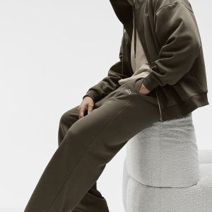 Accolade Straight Leg Sweatpant - Olive Tree
